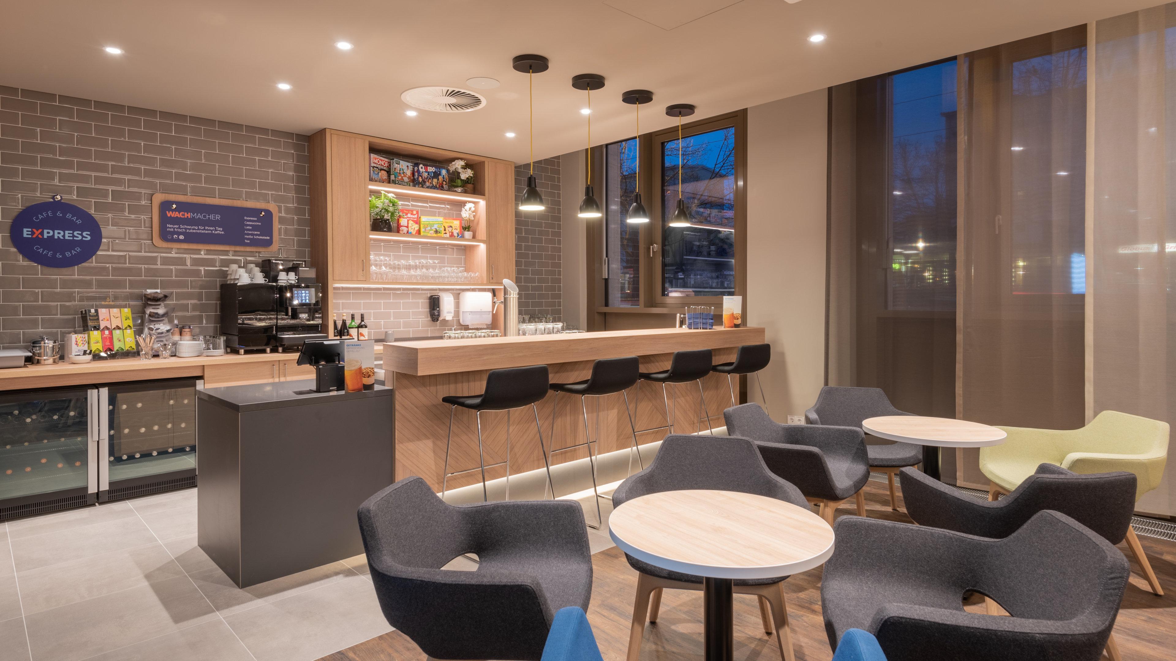 Holiday Inn Express & Suites - Potsdam By Ihg Exterior foto
