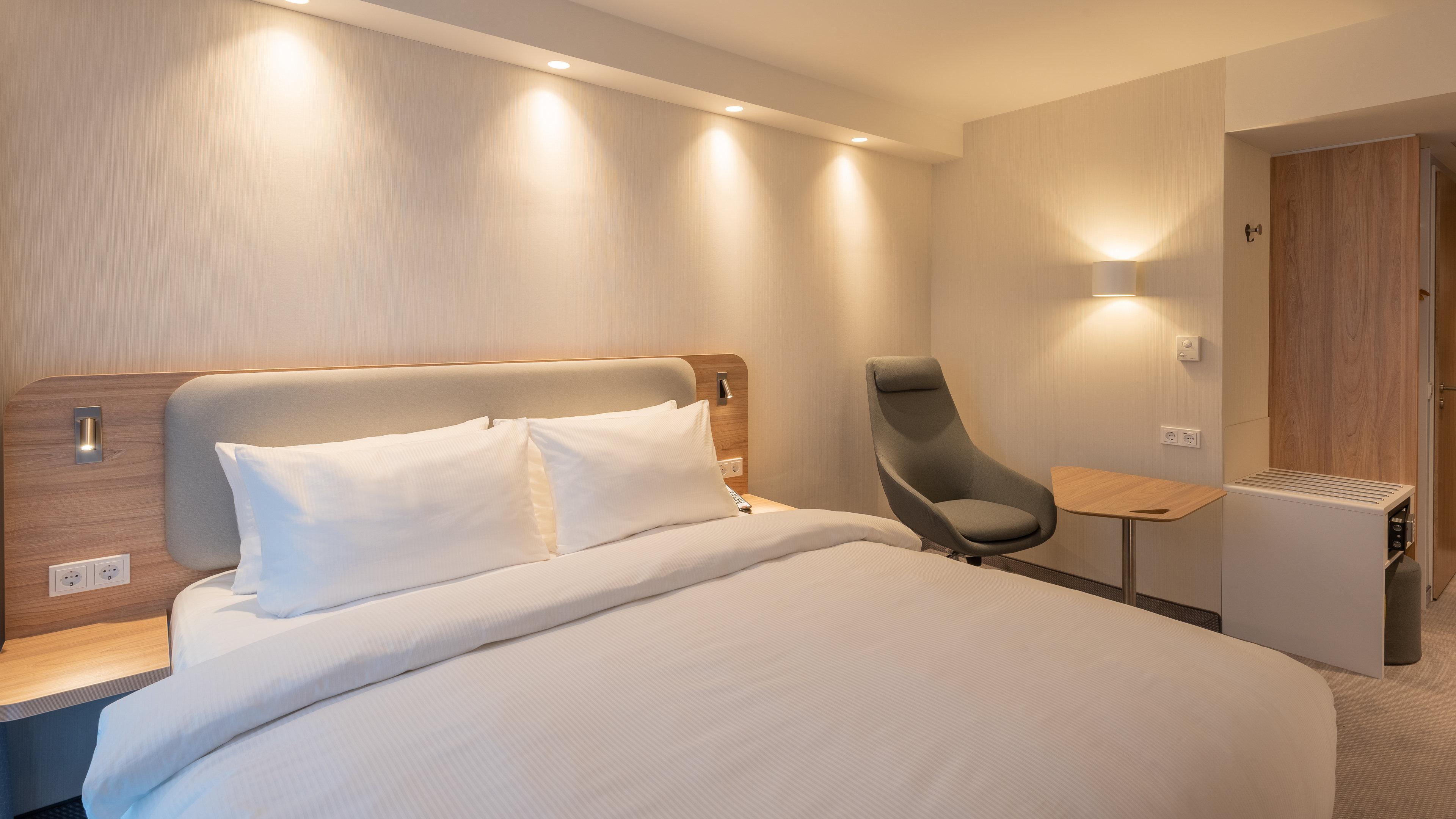 Holiday Inn Express & Suites - Potsdam By Ihg Exterior foto