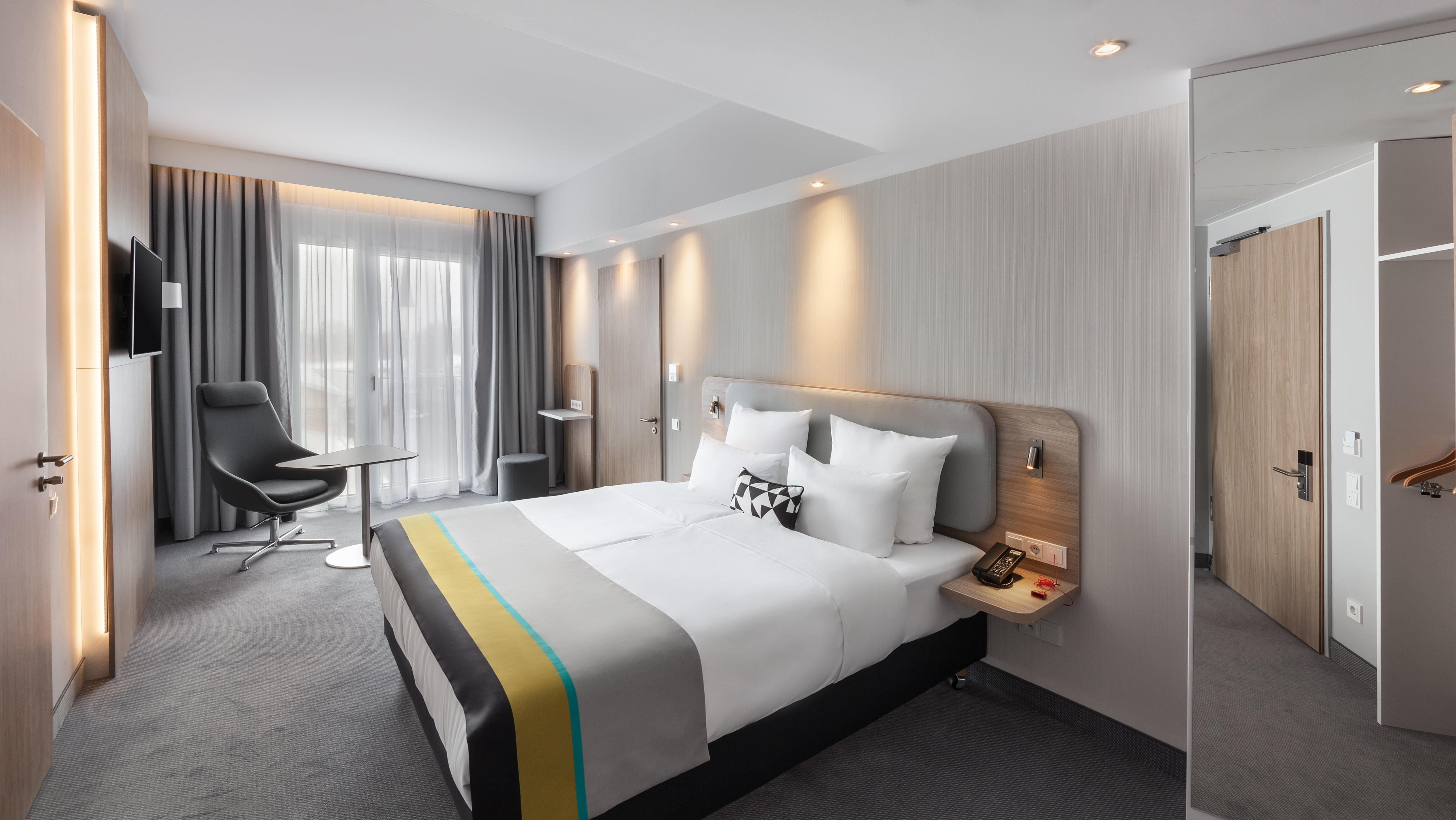 Holiday Inn Express & Suites - Potsdam By Ihg Exterior foto